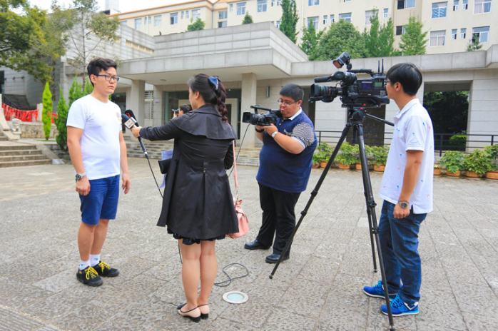 “大家常说的社保卡是什么，有那些功能，所有人都能办吗？”